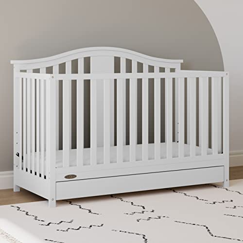 Combinación de cuna convertible 4 en 1 con cajón Graco Solano (blanco) - Certificación GREENGUARD Gold, incluye cajón de almacenamiento de tamaño completo para guardería, se convierte en cama para niños pequeños y cama de tamaño completo