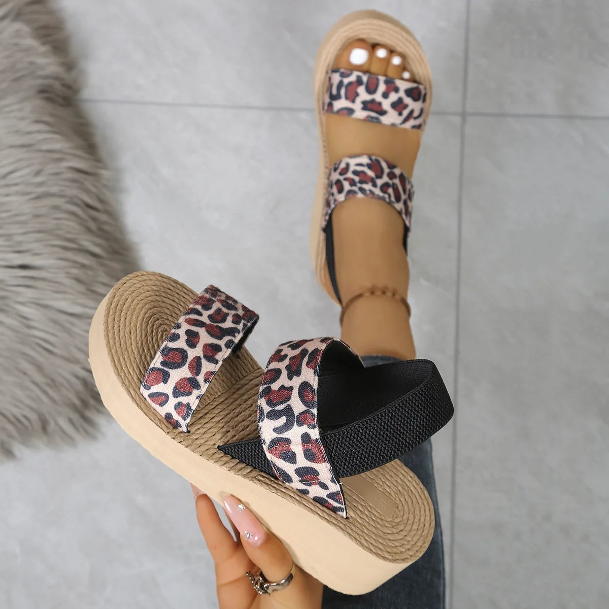 2026Women Slingback Wedge Sandals Outdoor Summer Lightweight Slides Solid Color Thick Bottom Ladies Slipper Female Roman Sandals