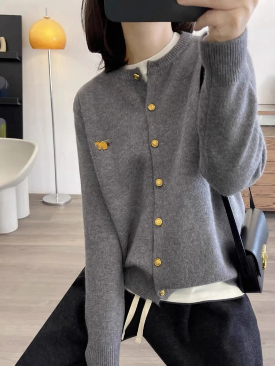 Long-sleeved Cashmere cardigan women sweater cashmere knitted O-neck Cashmere cardigan sweater coat Autumn and Winter