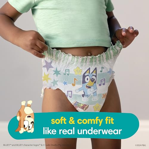 Pampers Easy Ups Pantalones de entrenamiento para ir al baño para niños y niñas, talla 3T-4T, suministro para un mes (124 unidades), ropa interior de entrenamiento (el embalaje puede variar)