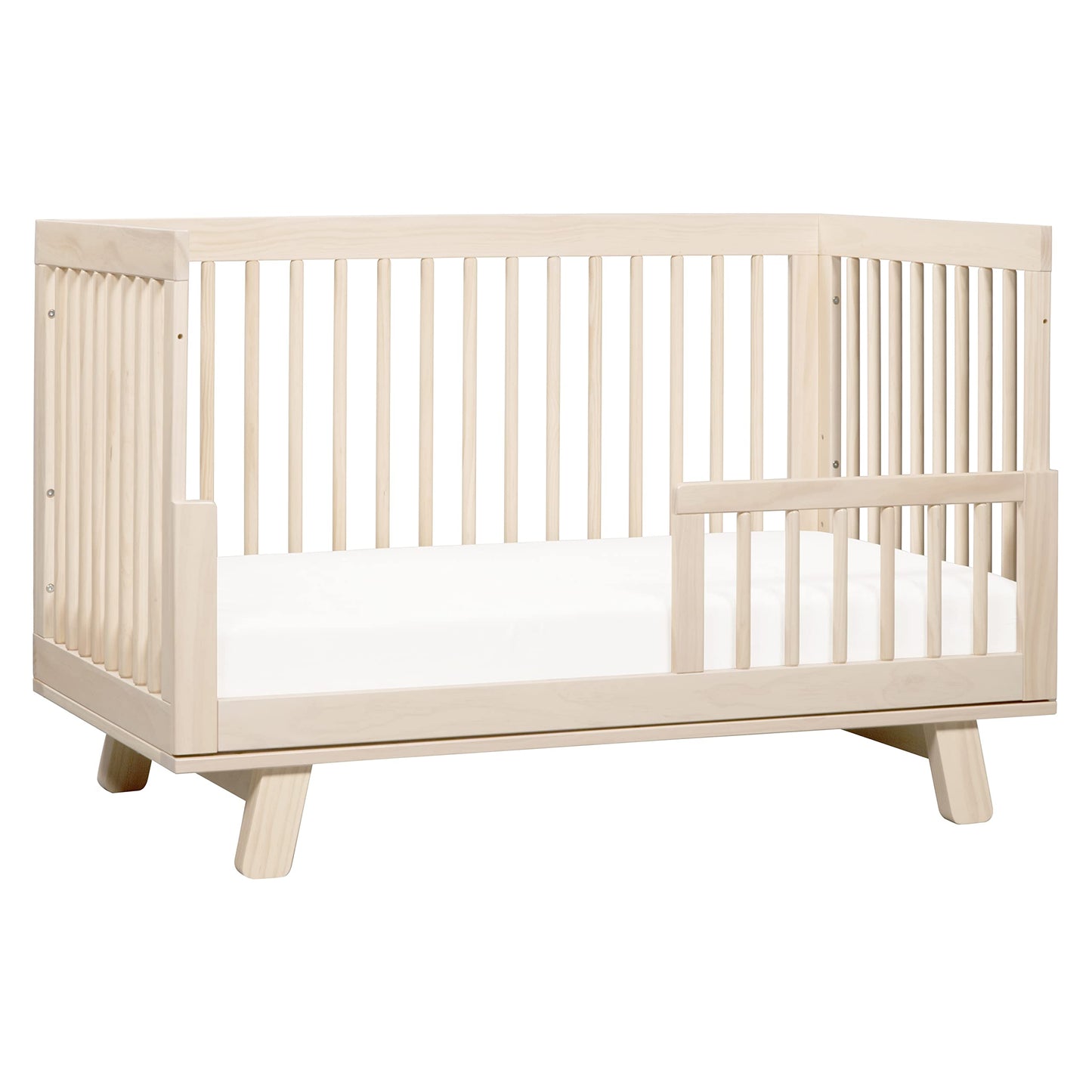 Cuna convertible 3 en 1 Babyletto Hudson con kit de conversión de cama para niños pequeños en color natural lavado, certificación Greenguard Gold