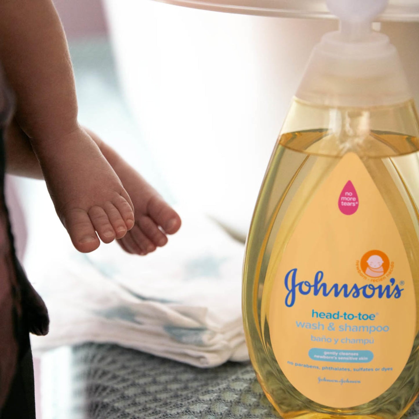 Johnson's Head-to-Toe Gentle Tear-Free Baby &amp; Newborn Wash &amp; Shampoo, sulfato, parabeno, ftalato y colorantes, lavado hipoalergénico para piel y cabello sensibles, 27.1 fl. Onz
