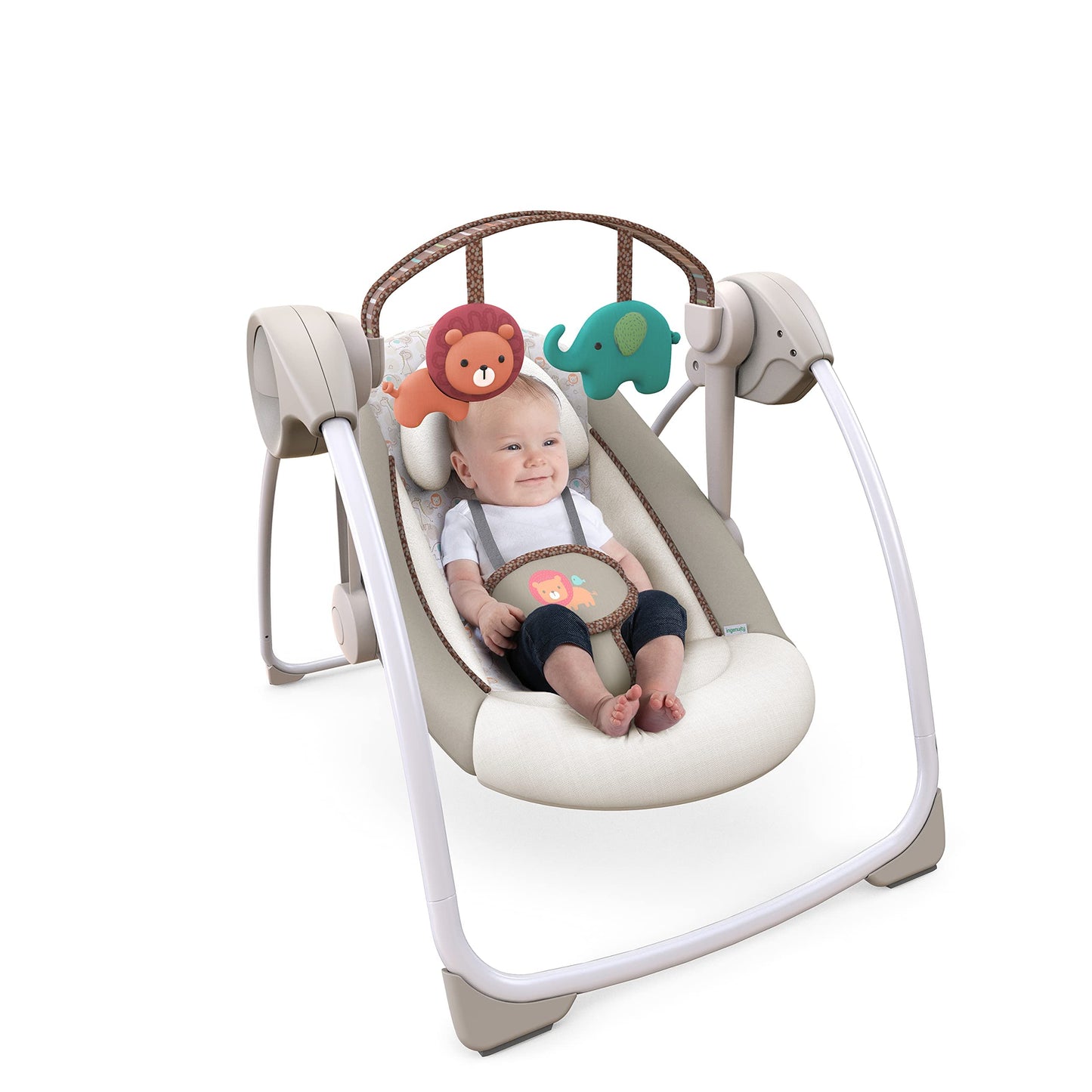 Ingenuity Soothe 'n Delight Columpio compacto portátil de felpa para bebé de 6 velocidades con música, se pliega fácilmente, 0-9 meses 6-20 lbs (Cozy Kingdom)