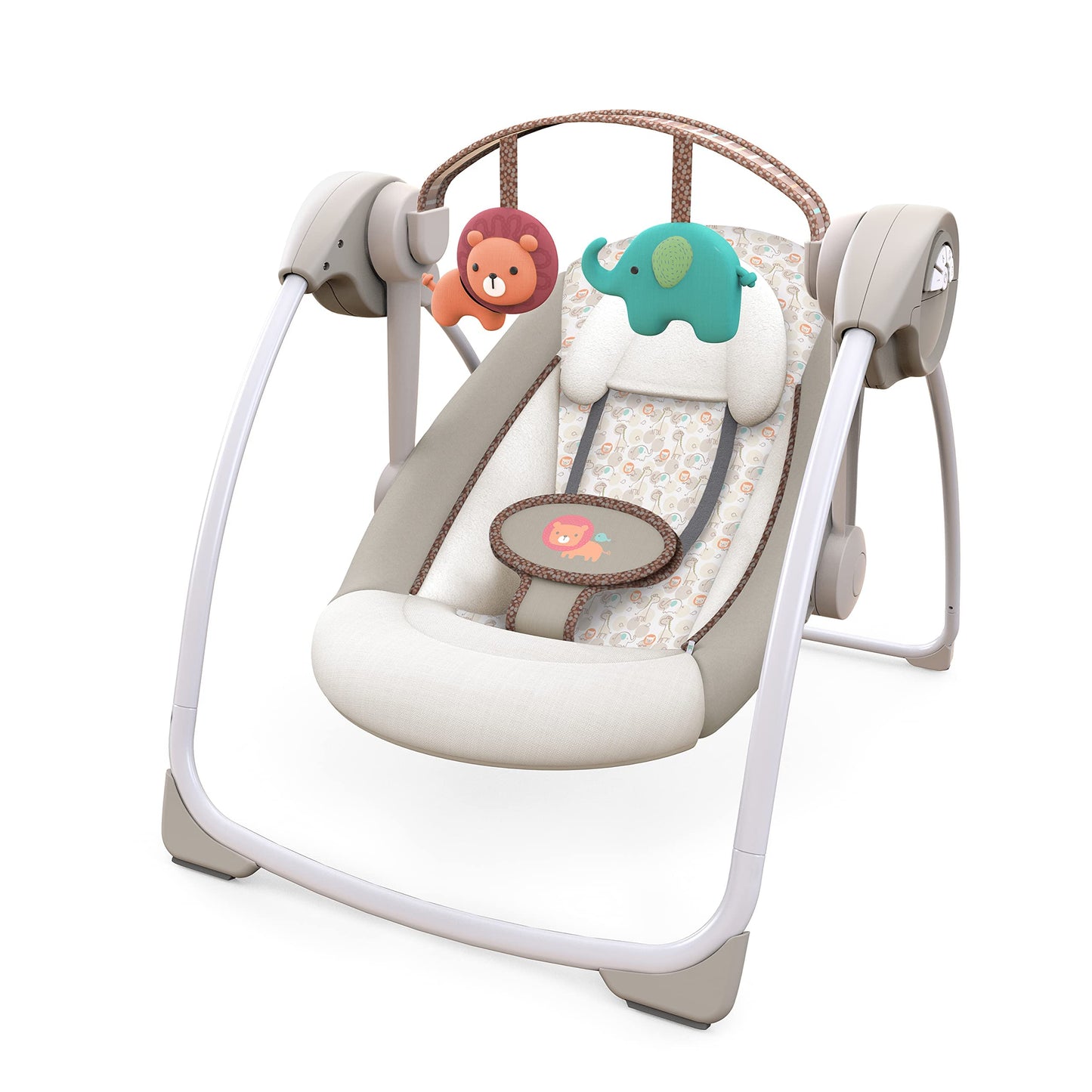 Ingenuity Soothe 'n Delight Columpio compacto portátil de felpa para bebé de 6 velocidades con música, se pliega fácilmente, 0-9 meses 6-20 lbs (Cozy Kingdom)