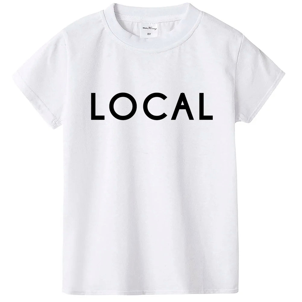 Camiseta con estampado gráfico Local de letras divertidas para niños y niñas, camisetas de manga corta, camiseta de verano para niños de 1 a 12 años