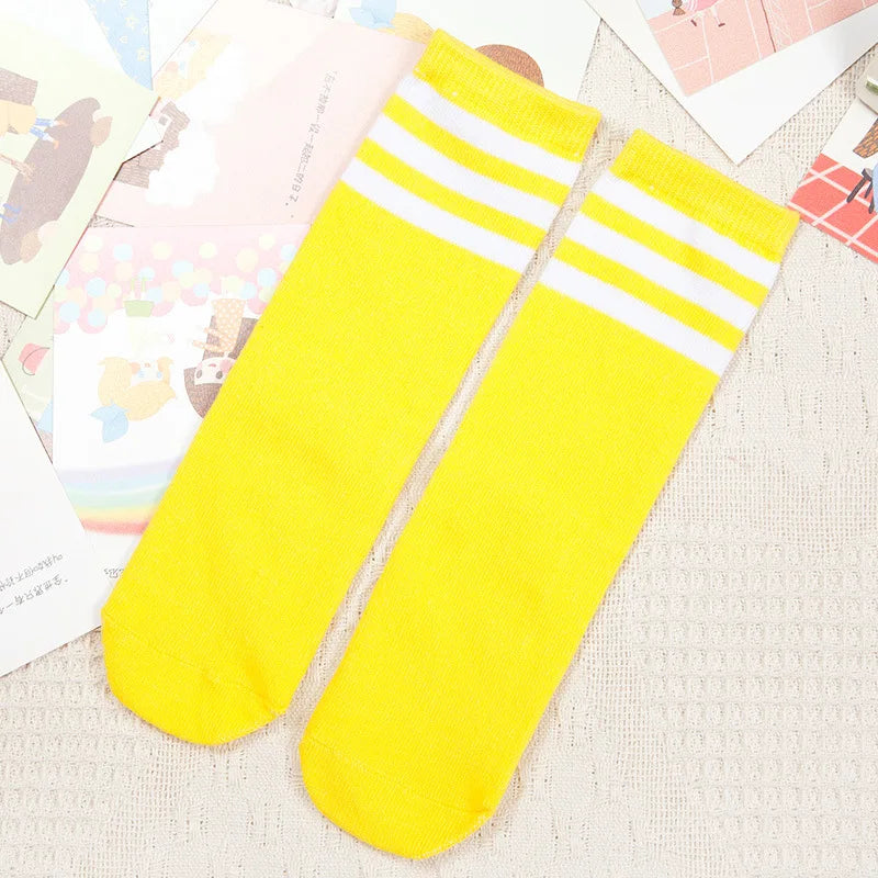 Calcetines hasta la rodilla para niños y niñas, calcetines blancos de algodón a rayas de fútbol para deportes de vieja escuela, calcetines cálidos para piernas de tubo largo para bebés y niñas