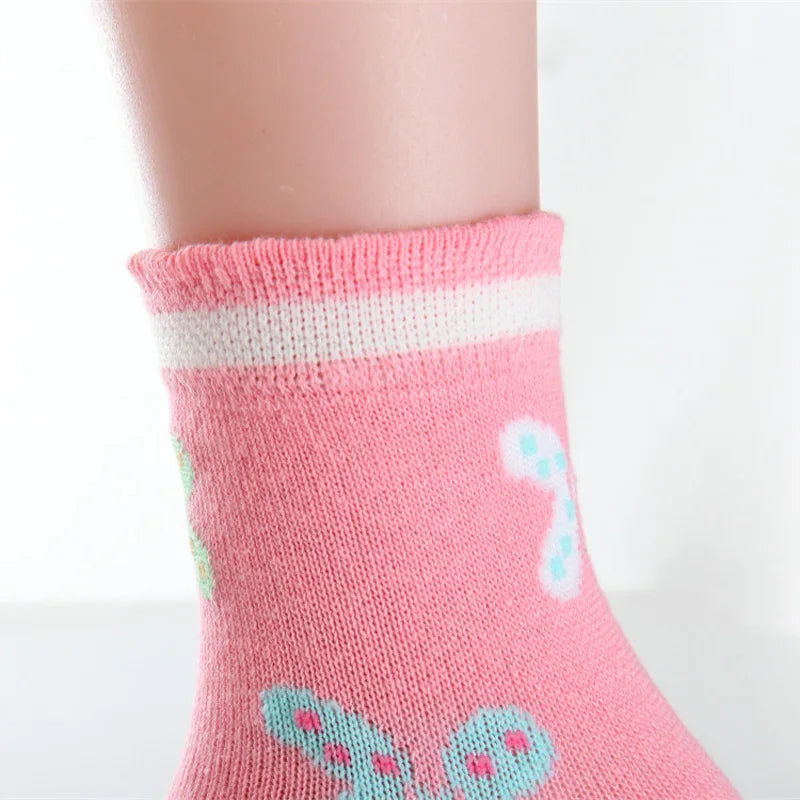 5 par/lote primavera otoño calcetines de alta calidad para niñas calcetines de algodón de Color caramelo con mariposas para niñas de 3 a 12 años calcetines para niños