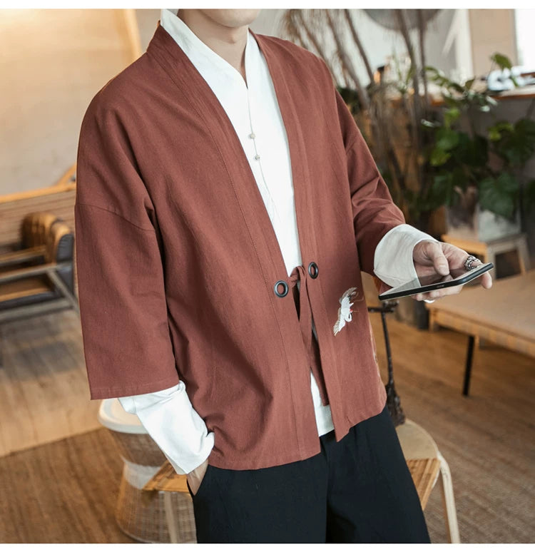 Men Kimono Crane Embroidery Harajuku Japanese Style Cardigan Casual Cotton Men Samurai Costume Yukata Asian Clothes Men Jackets