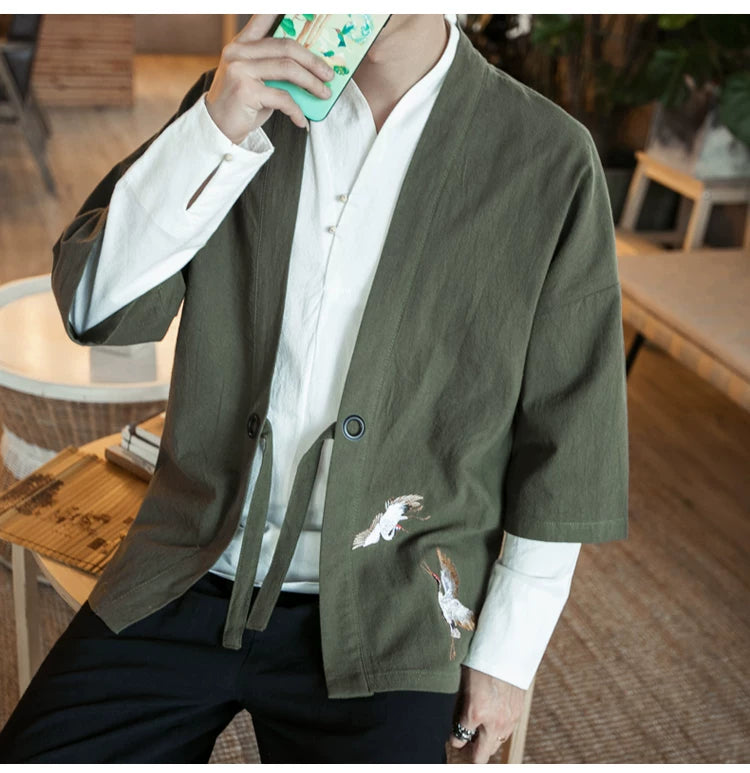 Men Kimono Crane Embroidery Harajuku Japanese Style Cardigan Casual Cotton Men Samurai Costume Yukata Asian Clothes Men Jackets