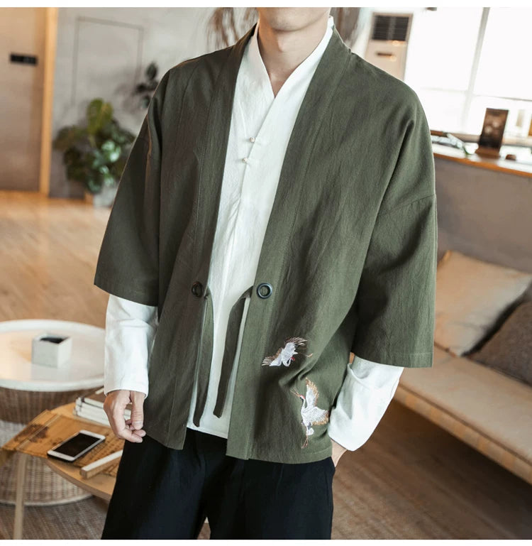 Men Kimono Crane Embroidery Harajuku Japanese Style Cardigan Casual Cotton Men Samurai Costume Yukata Asian Clothes Men Jackets