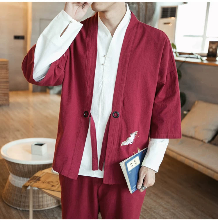 Men Kimono Crane Embroidery Harajuku Japanese Style Cardigan Casual Cotton Men Samurai Costume Yukata Asian Clothes Men Jackets