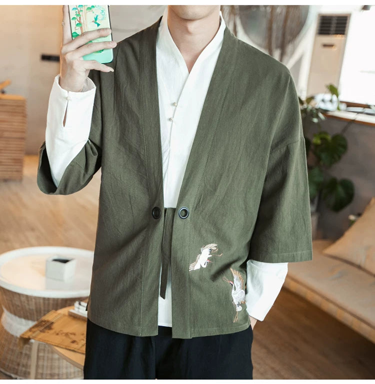 Men Kimono Crane Embroidery Harajuku Japanese Style Cardigan Casual Cotton Men Samurai Costume Yukata Asian Clothes Men Jackets