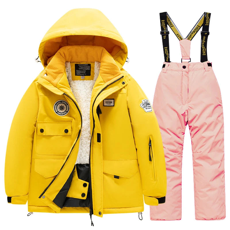 Winter children's skiing suit for boys and girls, windproof and waterproof thick coat for warmth and snow playing equipment