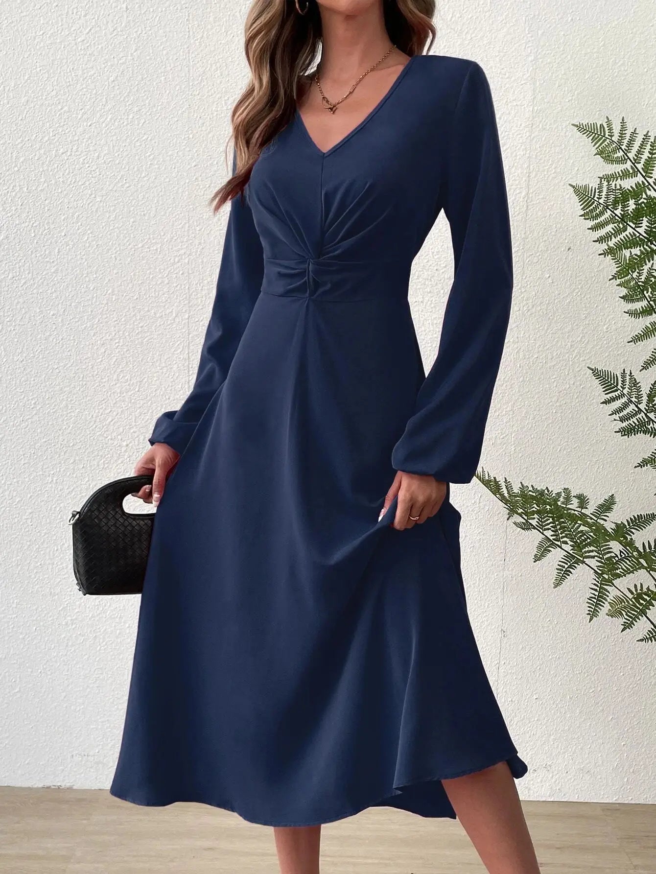 European American Fashion Spring Summer Fashion V-neck Lantern Long-sleeved Skirt Twisted Edge Elegant Mid-length Dress