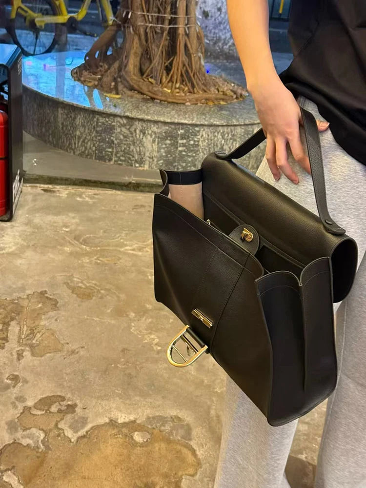 2026 Luxury Brand Genuine Leather Women Shoulder Bags Fashion Gold Buckle Women Handbags Top Quality Solid Crossbody Bags Woman