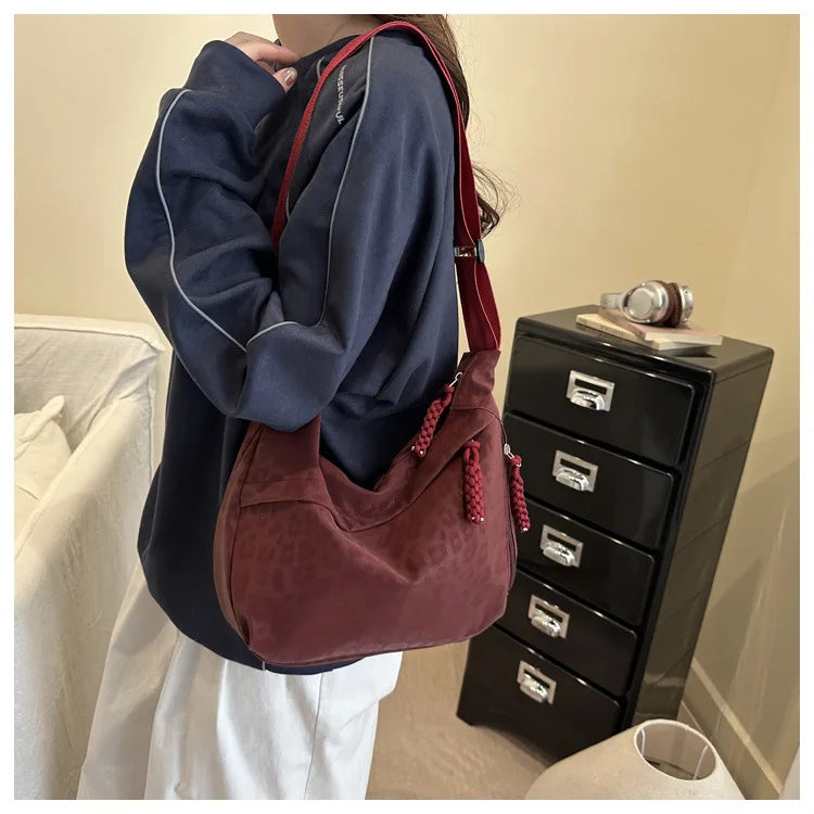 Women Fashion Leopard Print Crossbody Bag Large Capacity Hobo Shoulder Bag for Daily Commuter Multi Pocket Armpit Tote Bag
