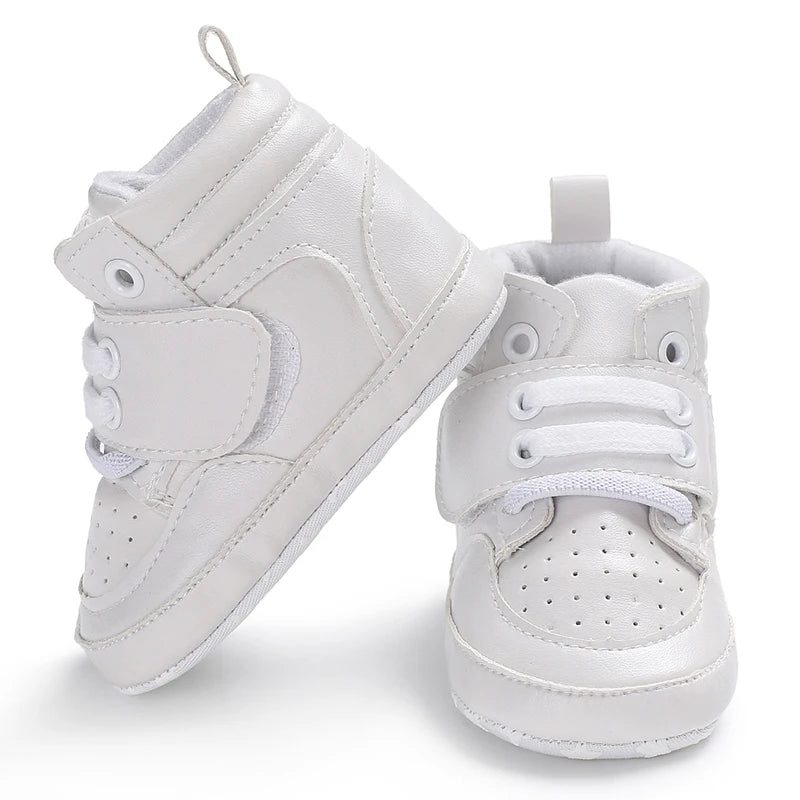 Zapatos de bebé recién nacido, niño y niña, deporte clásico, suela suave de cuero PU, zapatillas informales multicolor para primeros pasos, zapatos de bautismo blancos