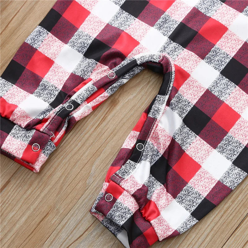 2024 Christmas Pajamas Sets Baby Mom Kids Father Family Look Clothing Suits Xmas Long Sleeve Sleepwear Matching Outfits