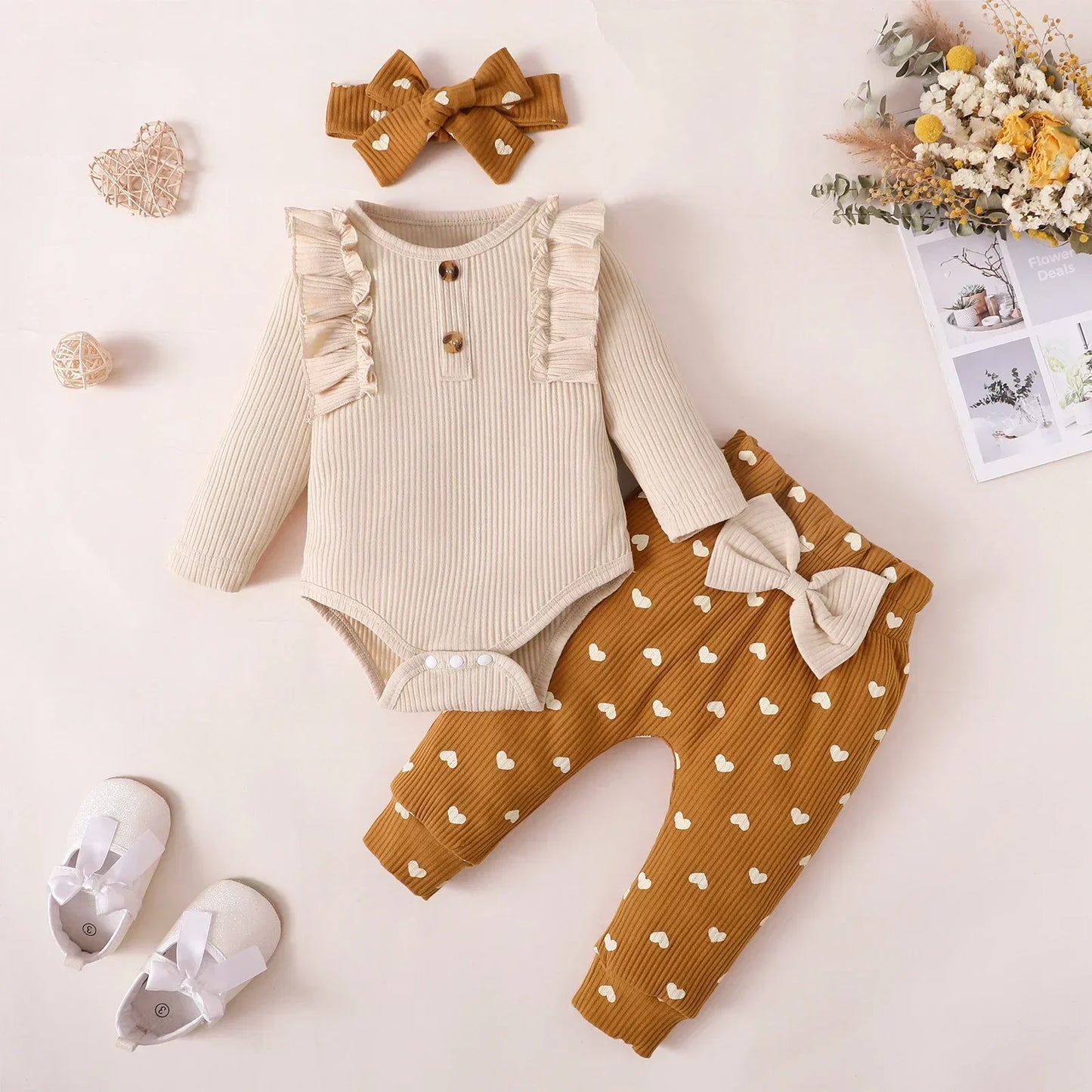 Conjunto de ropa de otoño para bebé recién nacido, 3 uds., Top tejido de manga larga, mono estampado con pantalones de corazón de amor, conjunto con diadema