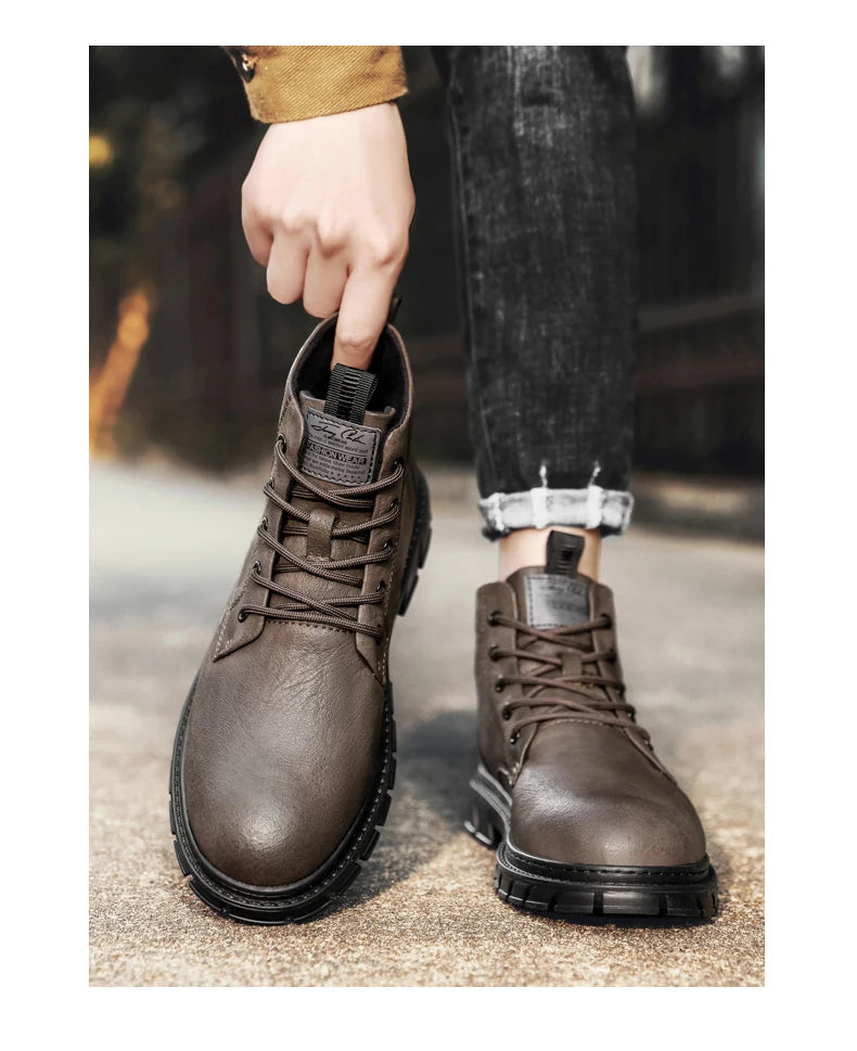 Winter Men Boots Outdoor Leather Ankle Boots Lightweight High Top Casual Boots Designer Male Work Boots Classic Handmade Boots