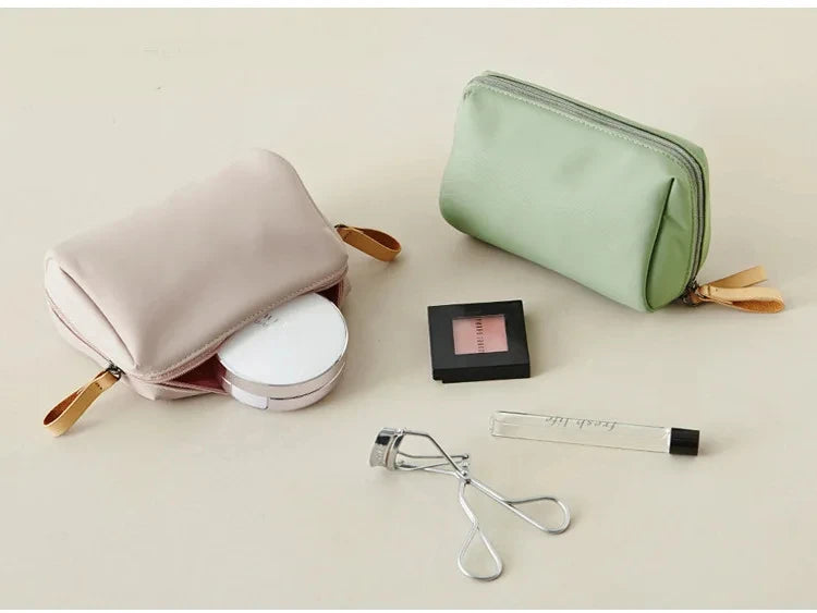 Travel Makeup Bag Cosmetic Bag Women Makeup Pouch Toiletry Bag Fashion Necessaries Make up Organizer Case Cosmetic Bags