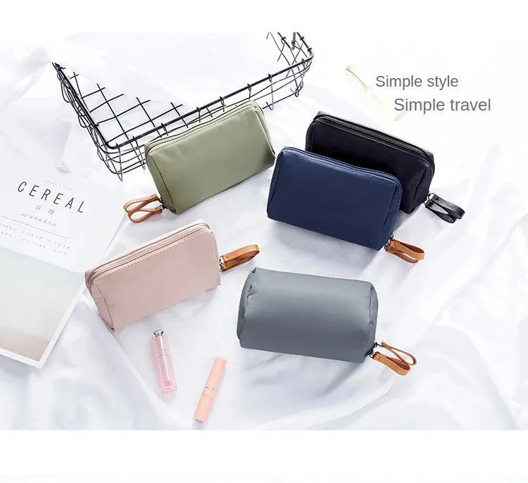 Travel Makeup Bag Cosmetic Bag Women Makeup Pouch Toiletry Bag Fashion Necessaries Make up Organizer Case Cosmetic Bags