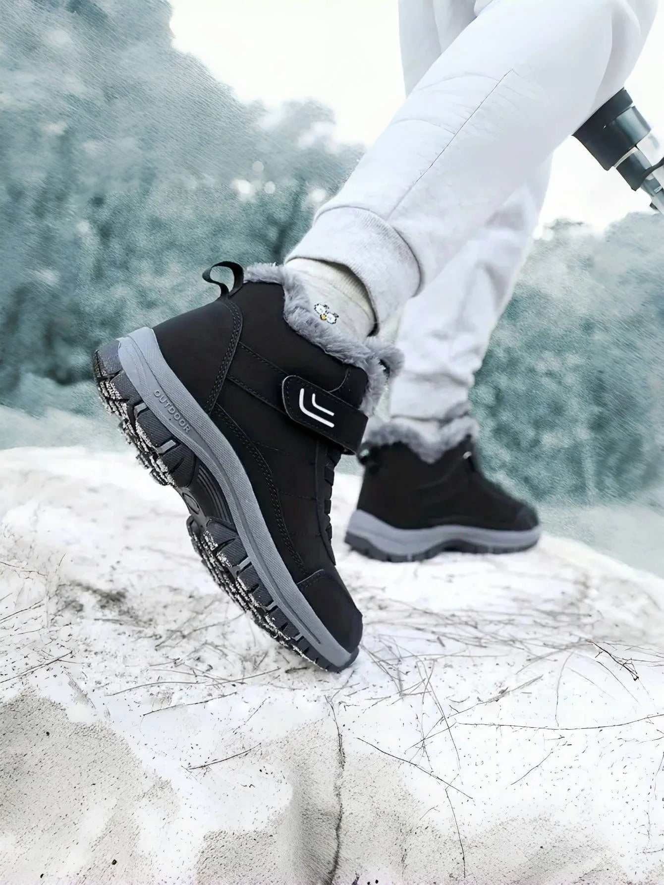 Fleece-Lined Warm Winter Snow Boots, Anti-Slip Shock-Absorbing, Stain-Resistant, Stylish Versatile Unisex Casual Shoes