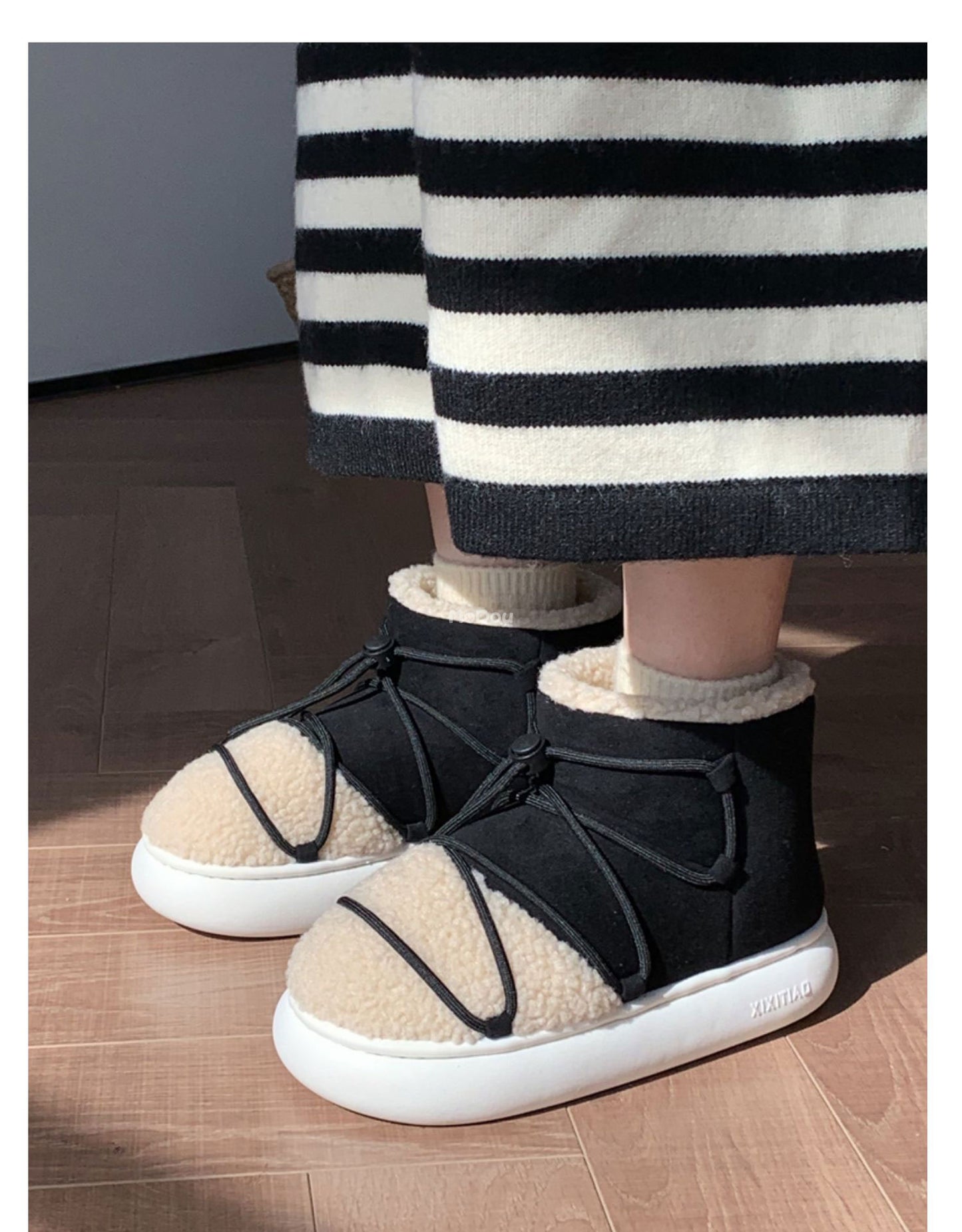 Winter New Warm Snow Boots 2025 Fur Design Women Short Boots Non-slip Light Comfortable Child Home Slippers High Top Shoe