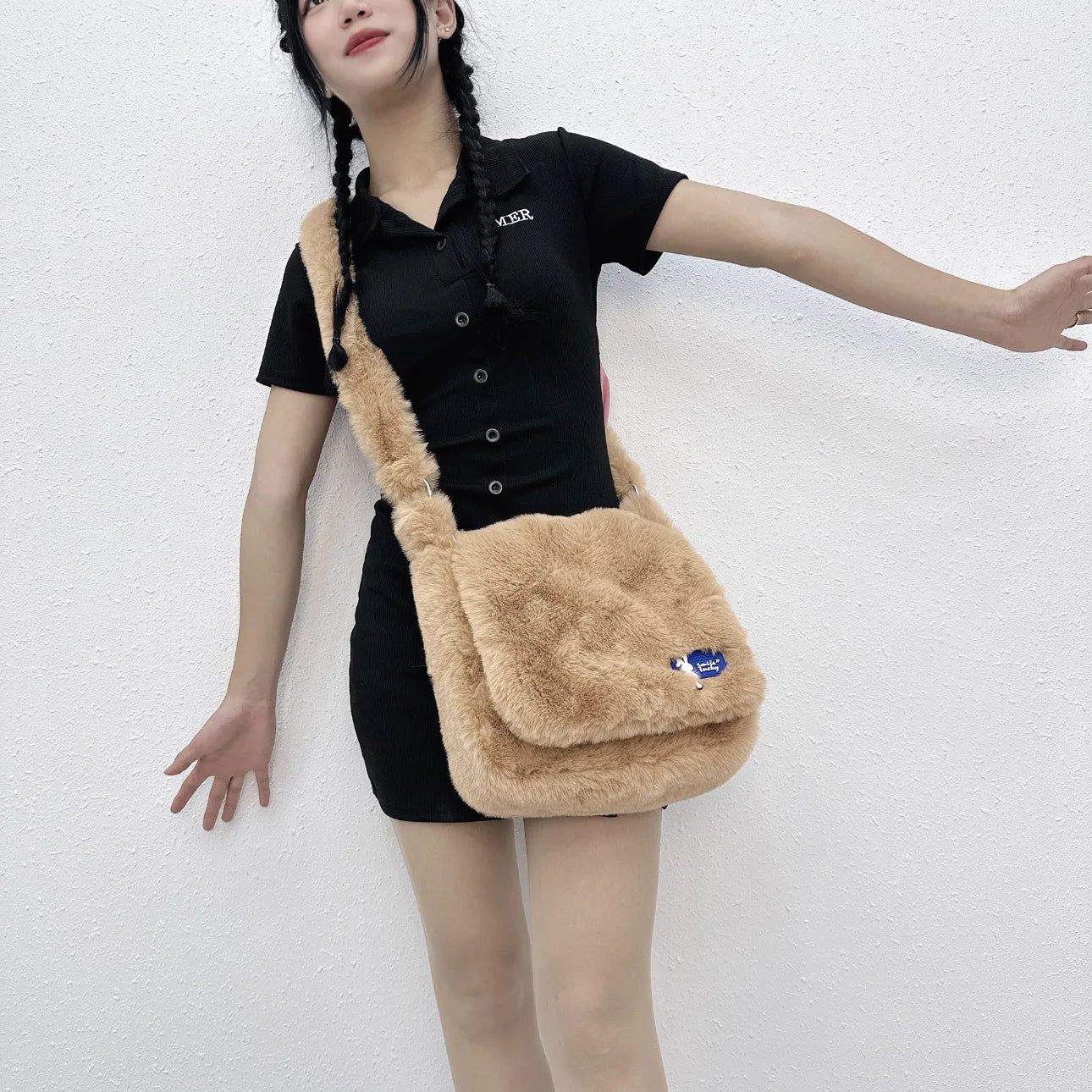 Ins Plush Women Messenger Bag Vintage Ladies Shoulder Crossbody Bags Large Capacity Students Girls Furry Tote Purse Handbags