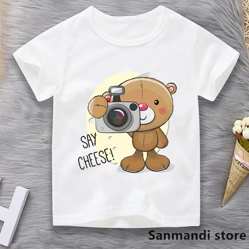 Funny Say Cheese Bear Taking Photo Graphic Print Tshirt Girls/Boys Lovely Kids Clothes Toddler Children Clothing T Shirt 3-13 Y