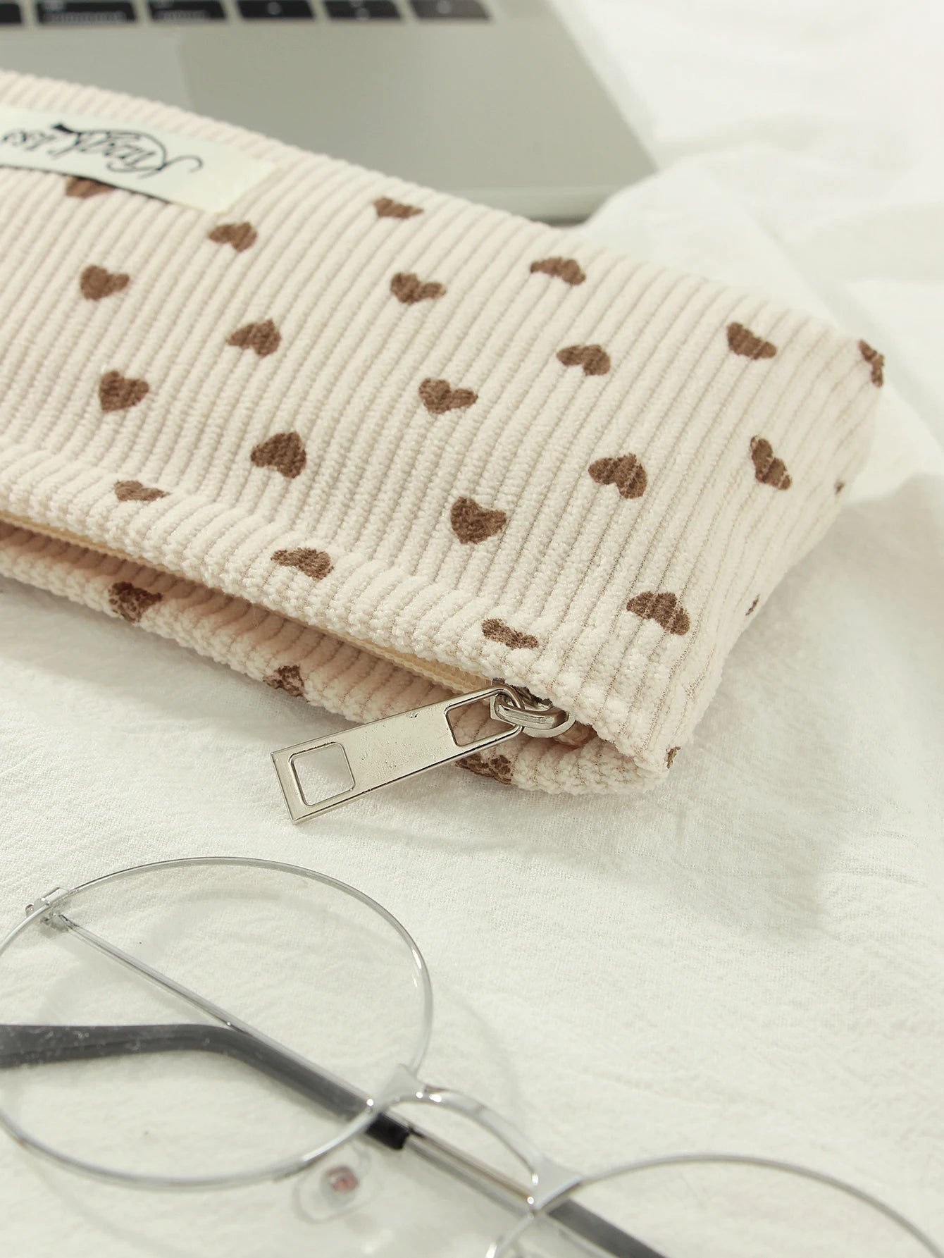 1 piece/set beige heart, bow makeup bag, heart pattern clutch, multifunctional fashion makeup bag, cute makeup brush storage bag