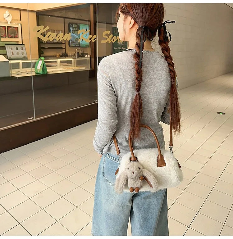 autumn and winter cute plush handbag women's 2025 new fashion versatile shoulder messenger bag