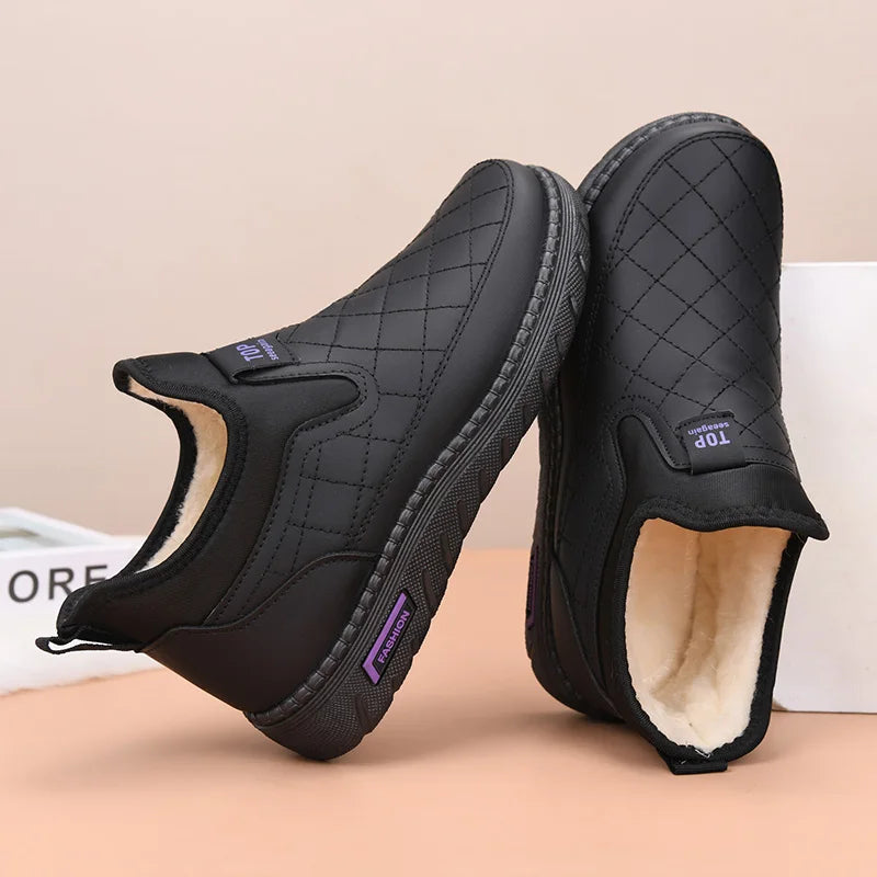 New Winter Women's Shoes, Fleece-Lined, Warm and Comfortable Short Boots, Fashionable Casual Mom Shoes, Soft Surface, Soft Sole, Flat Snow Boots