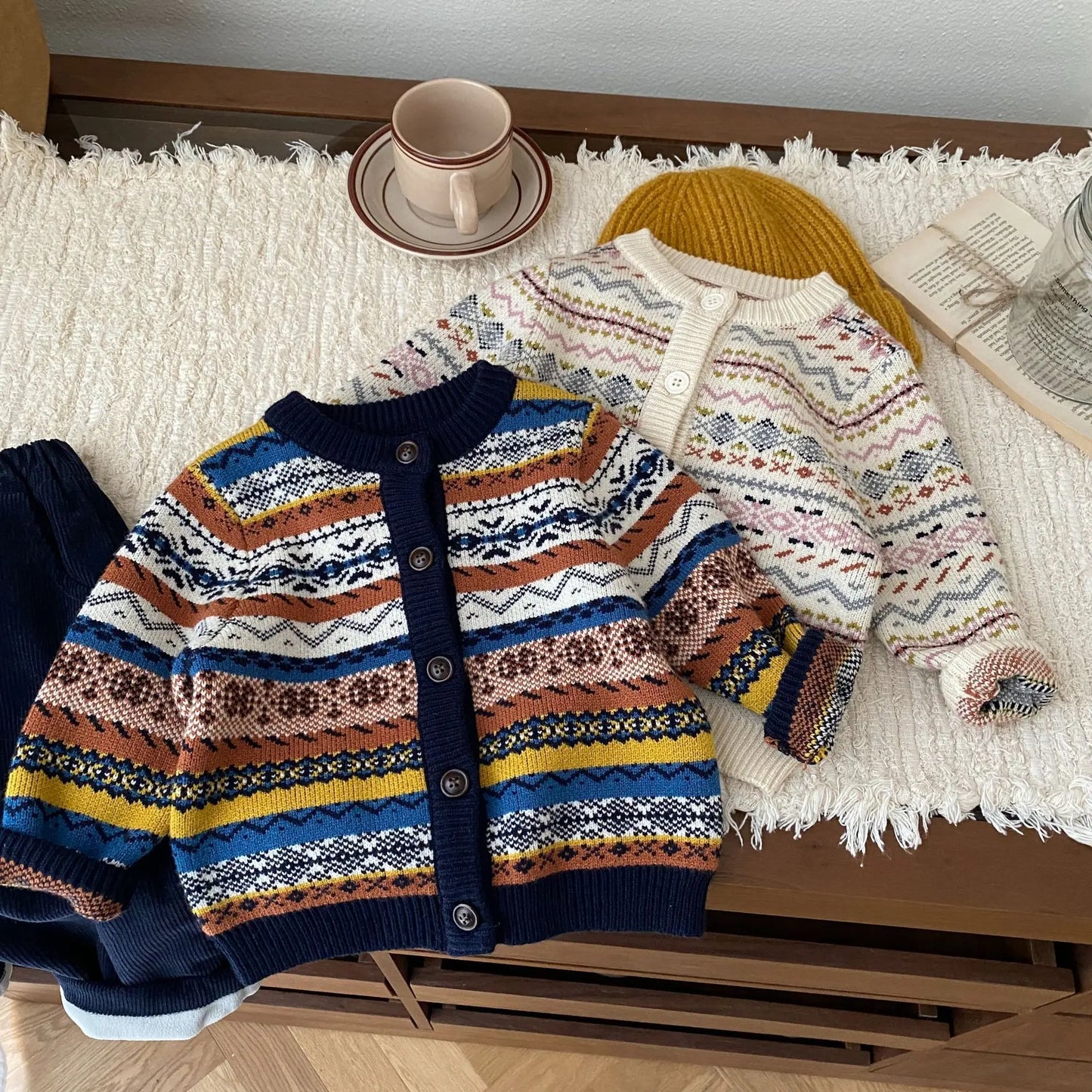 Otoño Invierno estilo inglés moda niño niña niños cárdigan tejido a rayas suéter de manga larga bebé grueso cálido Tops abrigo