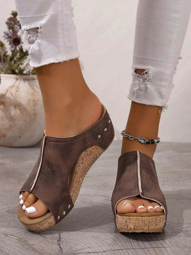 Women's Fashion Wedge Sandals Cork Platform Mules Open Toe Studded Slide Sandals Casual Summer High Heel Slides for Women Ladies