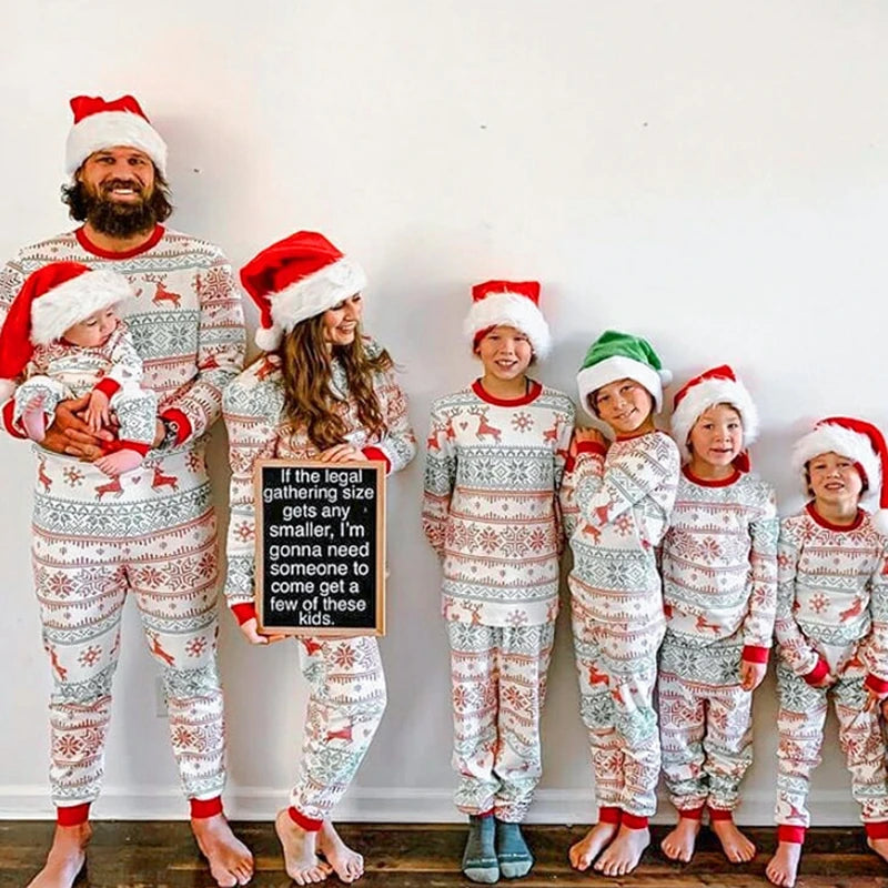 Mommy and Me Clothes 2026 New Christmas Pajamas Set for Family Soft Cute Sleepwear Adults Kids 2 Pieces Suit Xmas Look Outfits