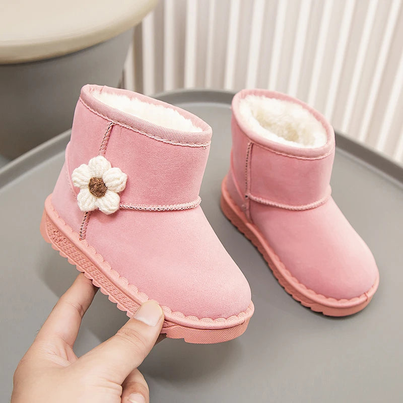 Girl's Winter Snow Boots Appliques Furry Platform Suede Kids Short Boot Four Colors Flexiable Non-slip Warm Chic Children Boot