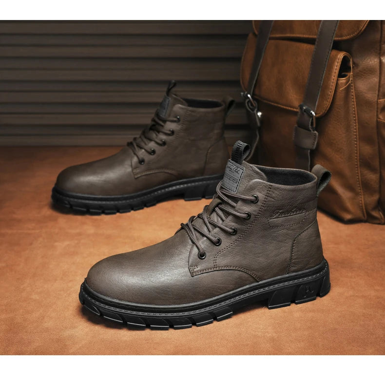 Winter Men Boots Outdoor Leather Ankle Boots Lightweight High Top Casual Boots Designer Male Work Boots Classic Handmade Boots