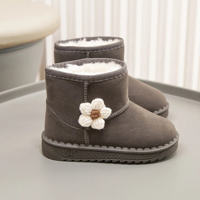 Girl's Winter Snow Boots Appliques Furry Platform Suede Kids Short Boot Four Colors Flexiable Non-slip Warm Chic Children Boot