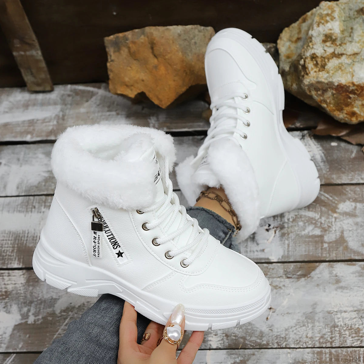 Winter Women Snow Boots Warm Lightweight High-top Shoes Women Casual Platform Ankle Boots Plus Size New Outdoor Zapatos De Mujer