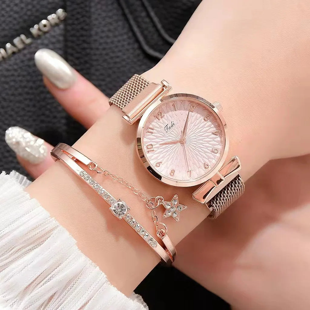 Fashion Women Watches Luxury Leather Buckle Flower Rhinestone Watch Ladies Quartz Wrist Watch Bracelet Set Reloj Mujer