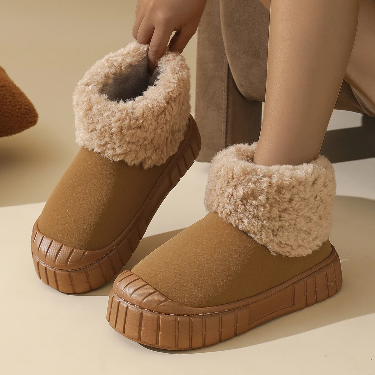 Winter New Warm Snow Boots 2025 Fur Design Women Short Boots Non-slip Light Comfortable Child Home Slippers High Top Shoe