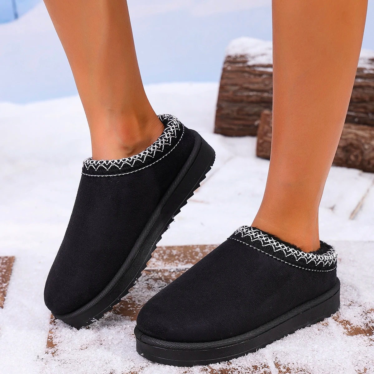 2026 Winter Women Snow Boots Cashmere Warm Thick Soles Without Heel-covered Hair Half Slipper Cotton Shoes Cashmere Warm Boots