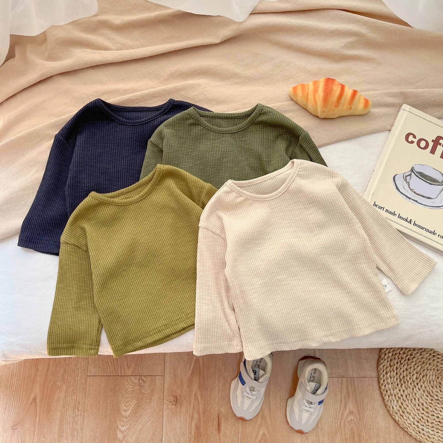 Ropa para bebés, ropa de otoño e invierno, camiseta de manga larga de Color sólido para niños y niñas, camisa de fondo para recién nacidos