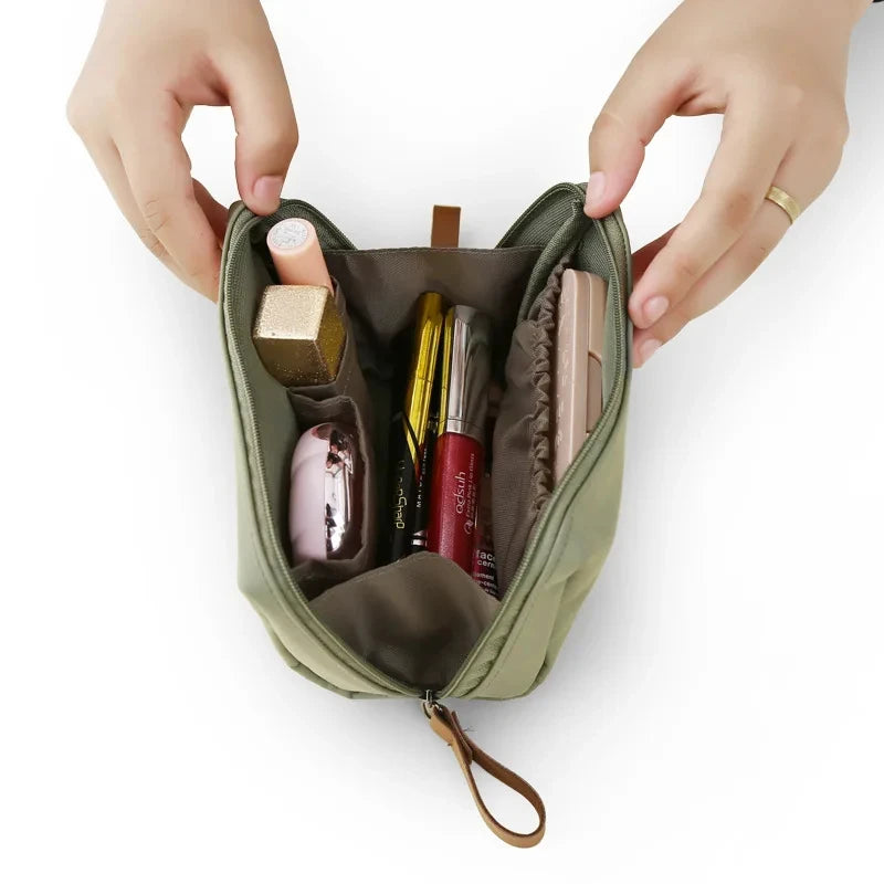 Travel Makeup Bag Cosmetic Bag Women Makeup Pouch Toiletry Bag Fashion Necessaries Make up Organizer Case Cosmetic Bags