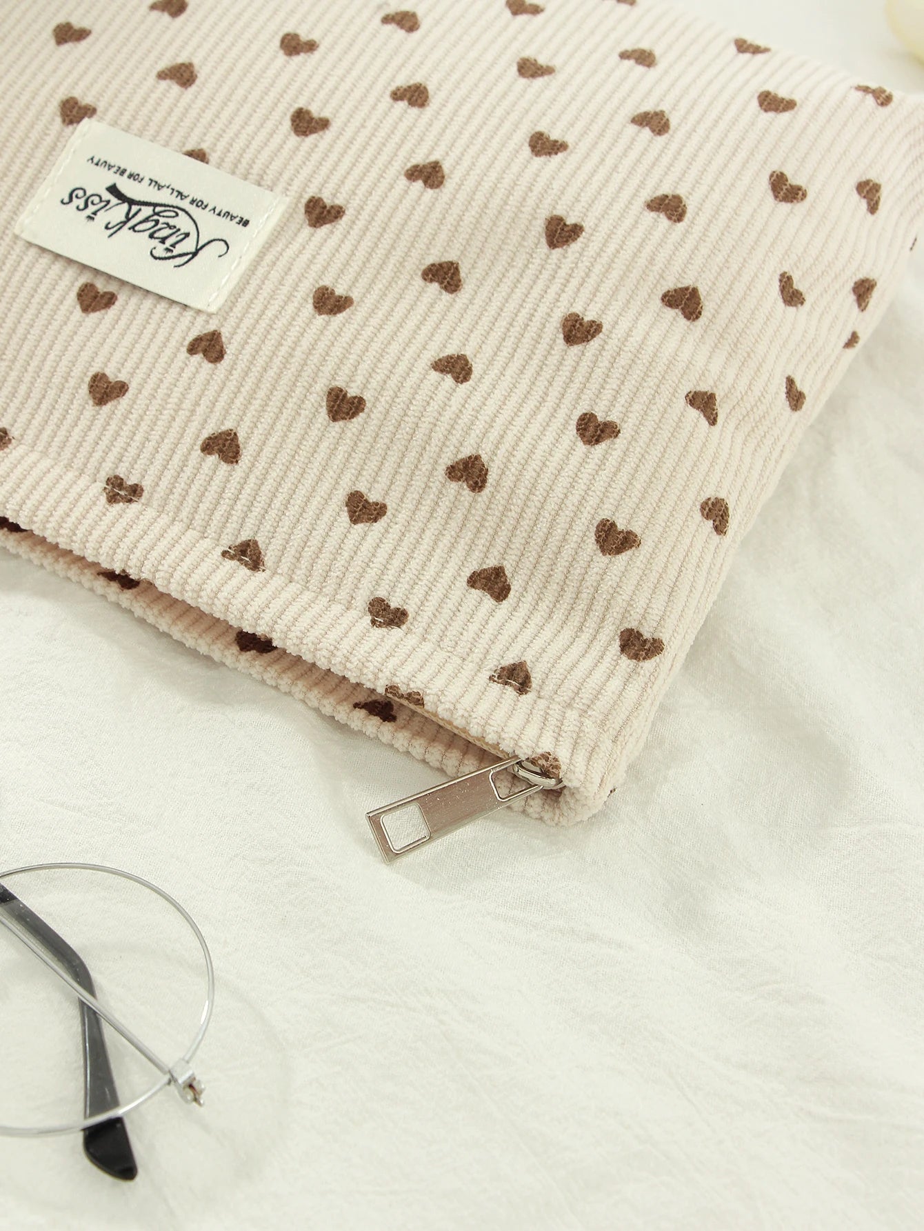 1 piece/set beige heart, bow makeup bag, heart pattern clutch, multifunctional fashion makeup bag, cute makeup brush storage bag