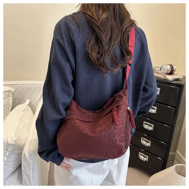Women Fashion Leopard Print Crossbody Bag Large Capacity Hobo Shoulder Bag for Daily Commuter Multi Pocket Armpit Tote Bag