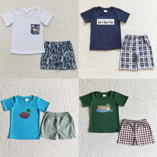 Venta al por mayor, conjunto de verano para bebés de Boutique, camisa de manga corta con pato para niños, camiseta de algodón, pantalones cortos para niños pequeños, traje de nuevo diseño para niños