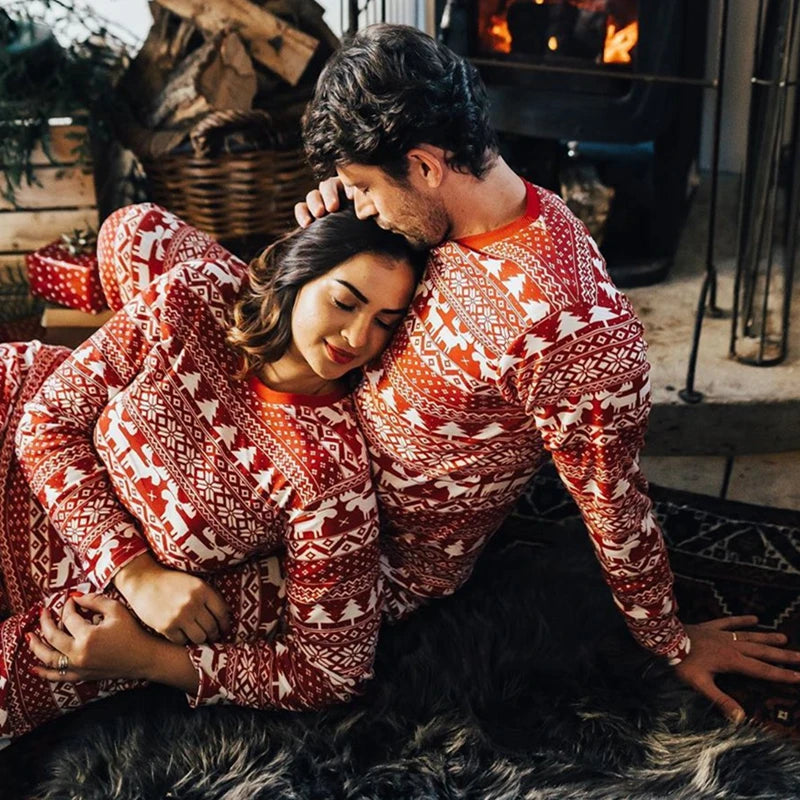 Mommy and Me Clothes 2026 New Christmas Pajamas Set for Family Soft Cute Sleepwear Adults Kids 2 Pieces Suit Xmas Look Outfits