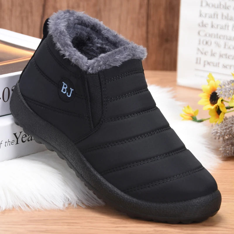 Fashion Winter Men Boots Non Slip Snow Boots with Fur Lightweight Keep Warm Mens Ankle Boots Flats Male Cotton Shoes Botas